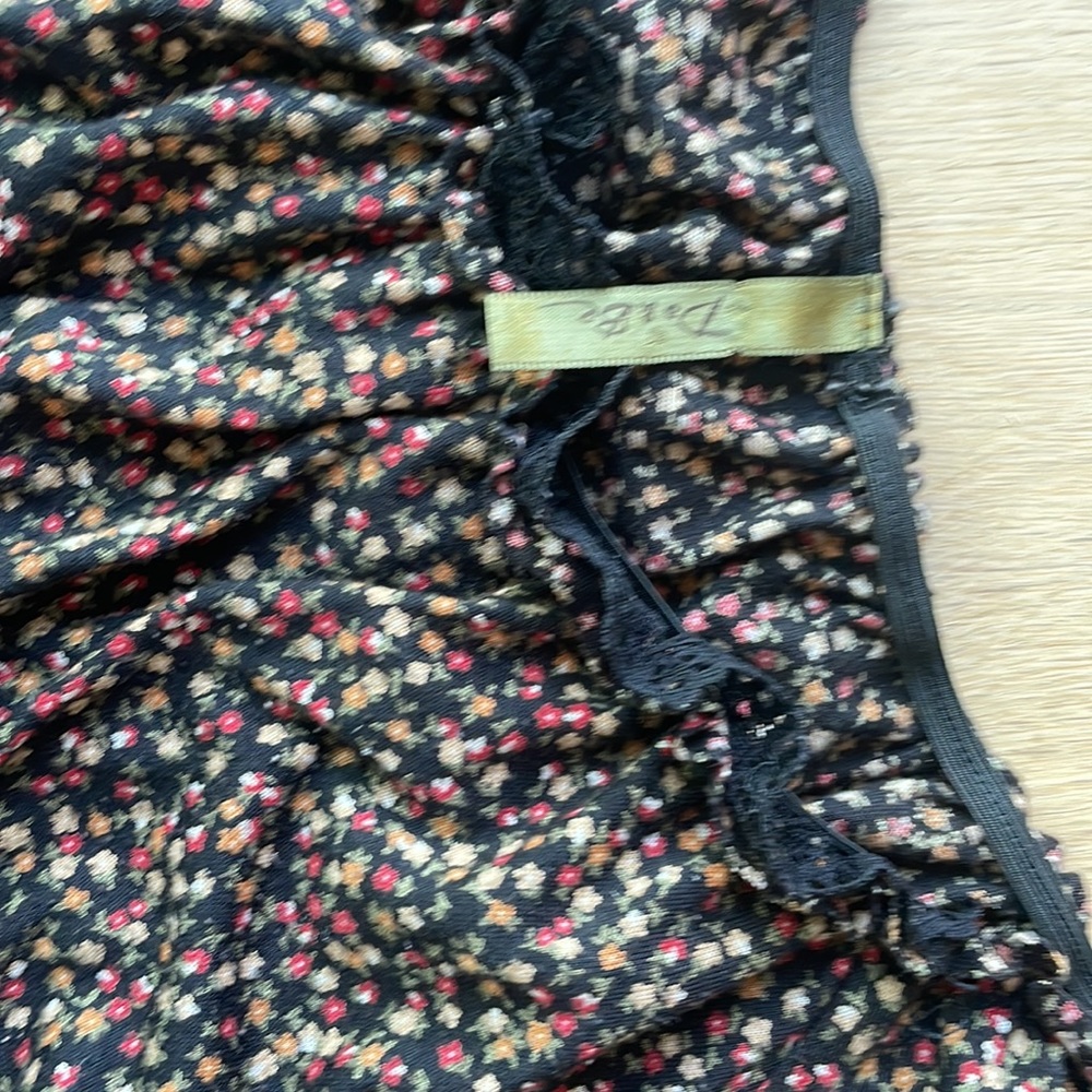 Babydoll style floral Top - Picture 2 of 3
